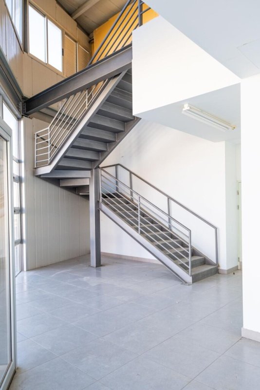 Коммерческая недвижимость 1210м² в Пафос, Кипр № 24510