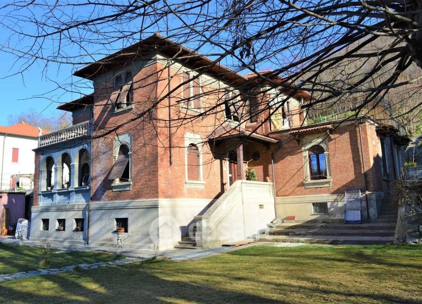 10-Zimmer Villa in Cengio, Italy, Nr. 9851