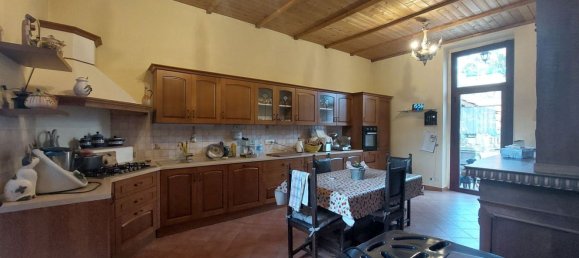 10-Zimmer Villa in Cengio, Italy, Nr. 9851 5
