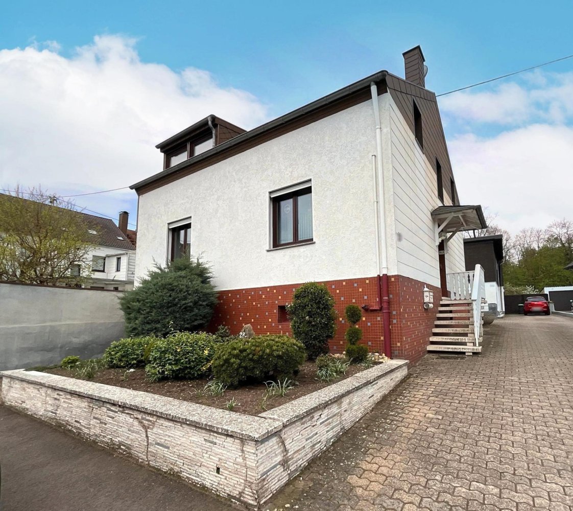 4 bedrooms House in Saarlouis, Germany No. 82979