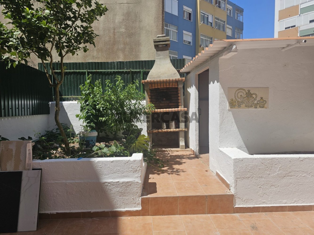 3 bedrooms Apartment in Amadora, Portugal No. 226460