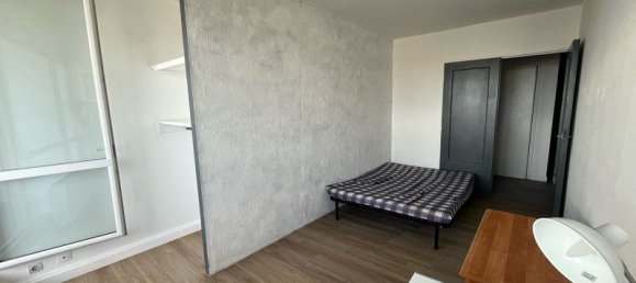 Квартира с 3 спальнями в Вилёрбан, Франция № 286392 2