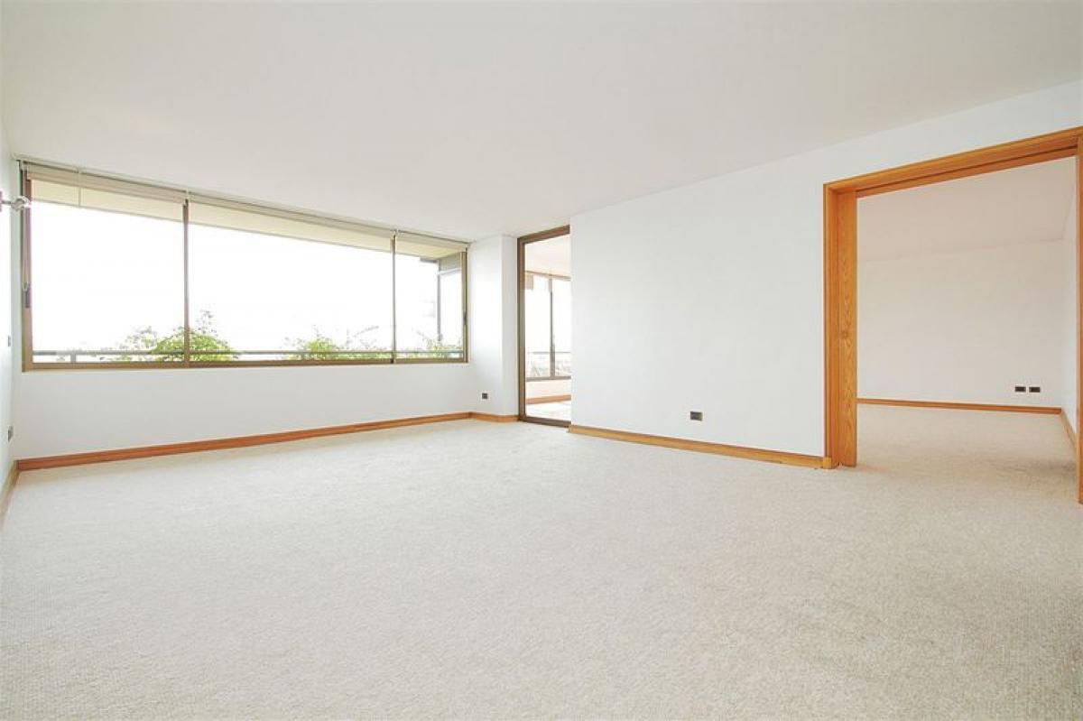 3 bedrooms Apartment in Santiago, Chile No. 1432