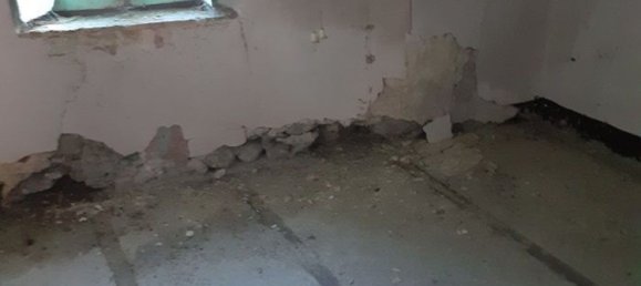 6 rooms House in Barga, Italy No. 159023 2