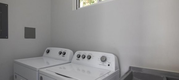 2 bedrooms House in Savegre, Costa Rica No. 2019 3