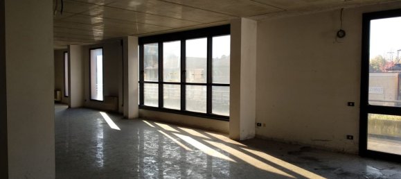 Escritório em Darfo Boario Terme, Italy 130 m² N.º 72413 10