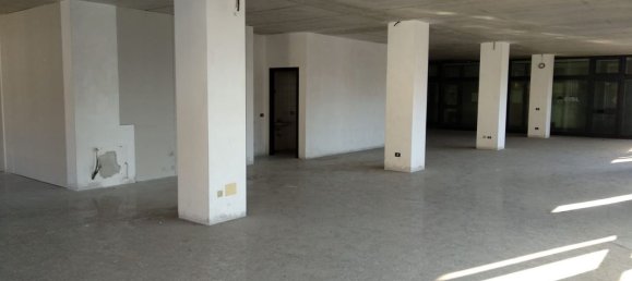 Escritório em Darfo Boario Terme, Italy 130 m² N.º 72413 6