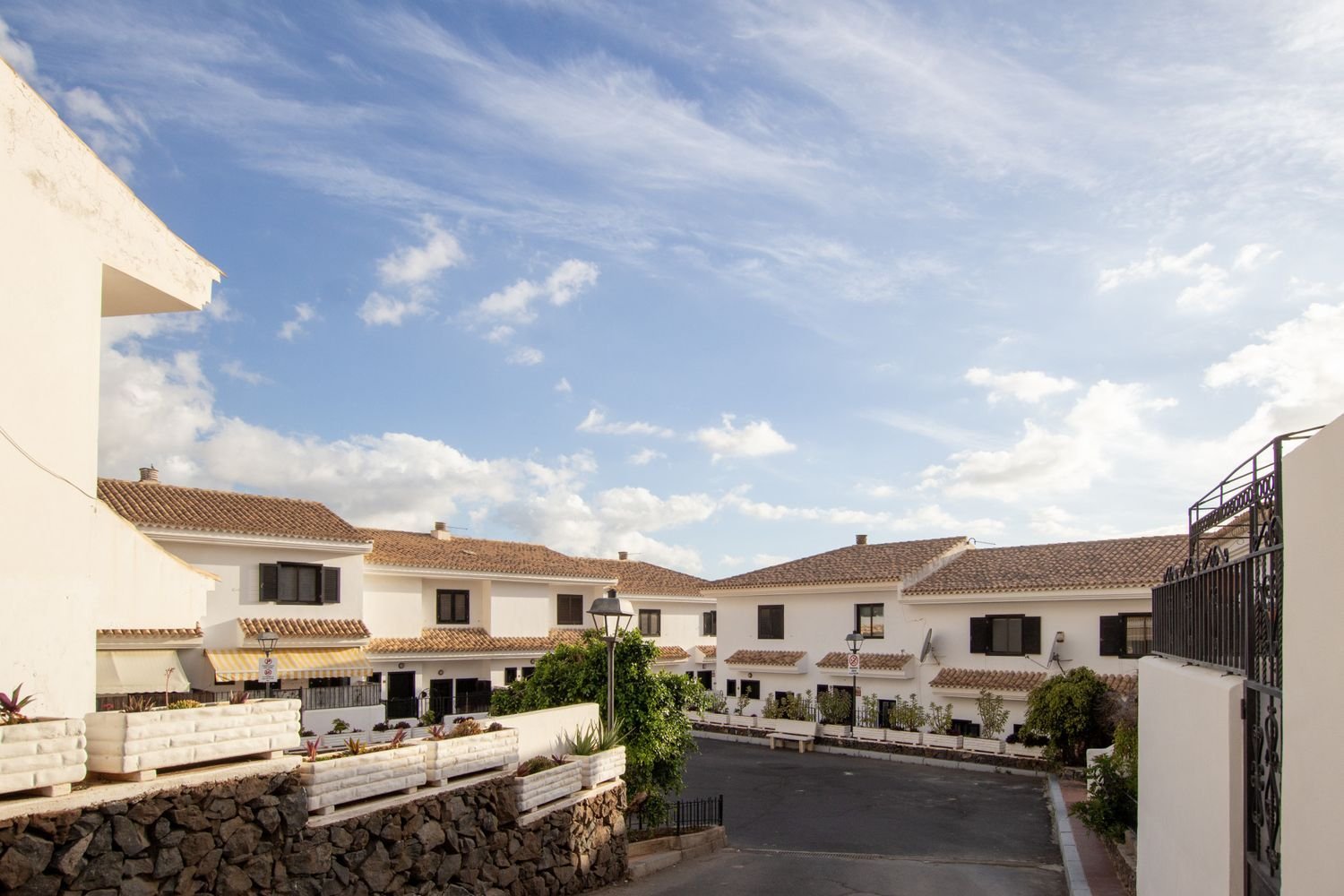 2 bedrooms House in Arona, Spain No. 248915