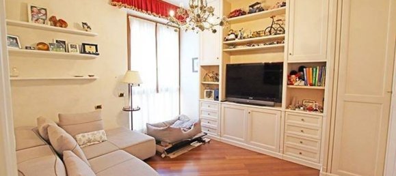 4 غرف نوم شقة في Bergamo, Italy رقم 374190 22