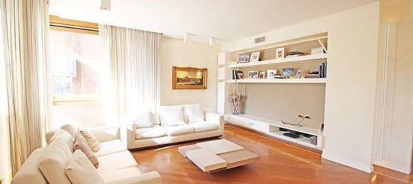 4 غرف نوم شقة في Bergamo, Italy رقم 374190 7