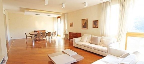 4 غرف نوم شقة في Bergamo, Italy رقم 374190 4