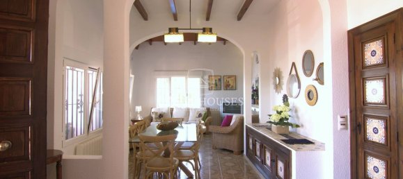 5 bedrooms Villa in Alicante, Spain No. 67180 26