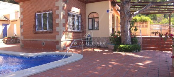5 bedrooms Villa in Alicante, Spain No. 67180 21