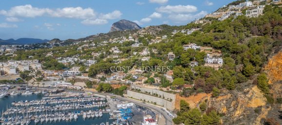 5 bedrooms Villa in Alicante, Spain No. 67180 4