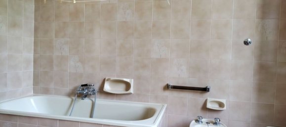 6 rooms Duplex in Montalcino, Italy No. 145605 29