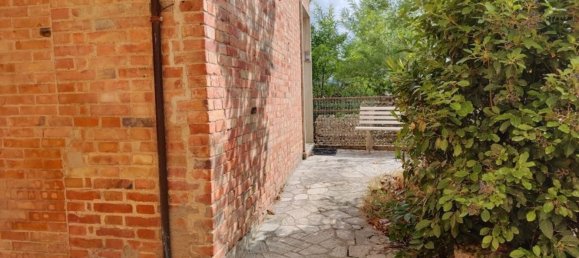 6 rooms Duplex in Montalcino, Italy No. 145605 24