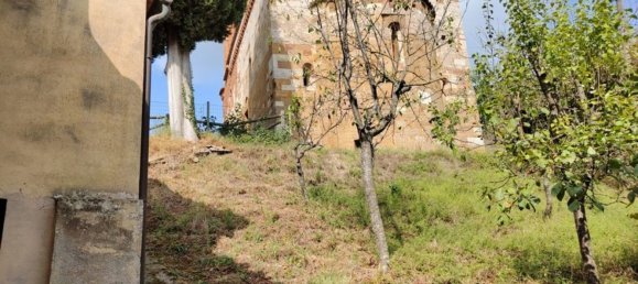 6 rooms Duplex in Montalcino, Italy No. 145605 23