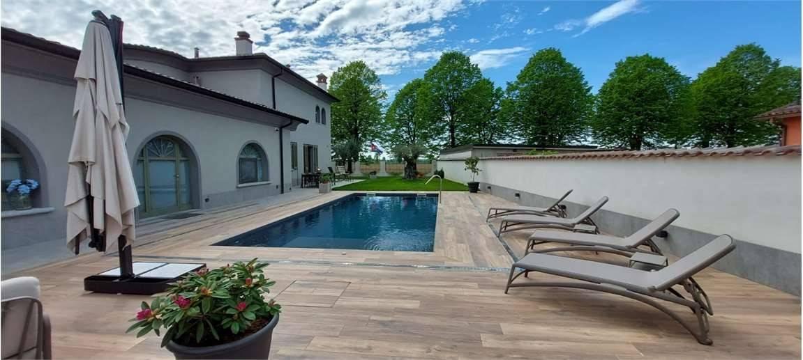 7غرفة فيلا في Dovera, Italy رقم 163231