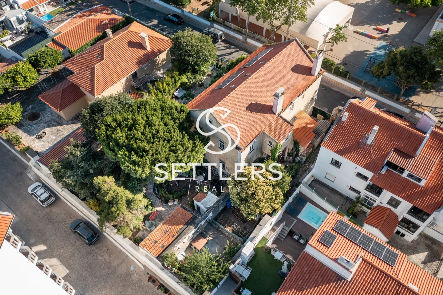 10 bedrooms Building in Cascais, Portugal No. 218989