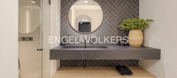 61m² Commercial property in Lisbon, Portugal No. 12898 14