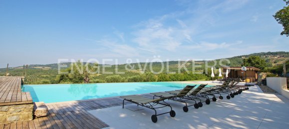 7 bedrooms House in Passignano sul Trasimeno, Italy No. 129943 7