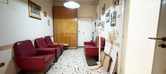 7-Zimmer Wohnung in Naples, Italy, Nr. 232658 12