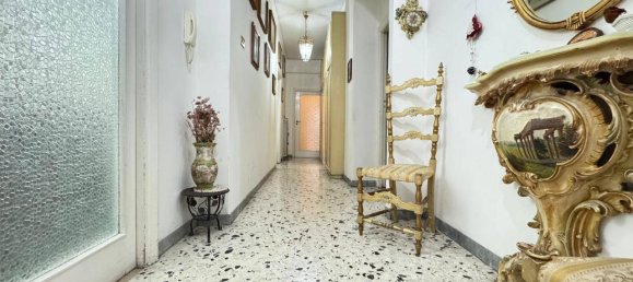 7-Zimmer Wohnung in Naples, Italy, Nr. 232658 6