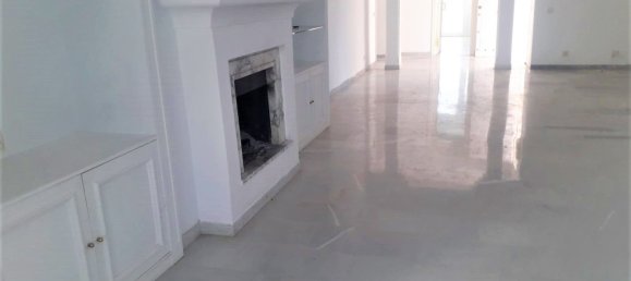 4 bedrooms Penthouse in Marbella, Spain No. 145579 10