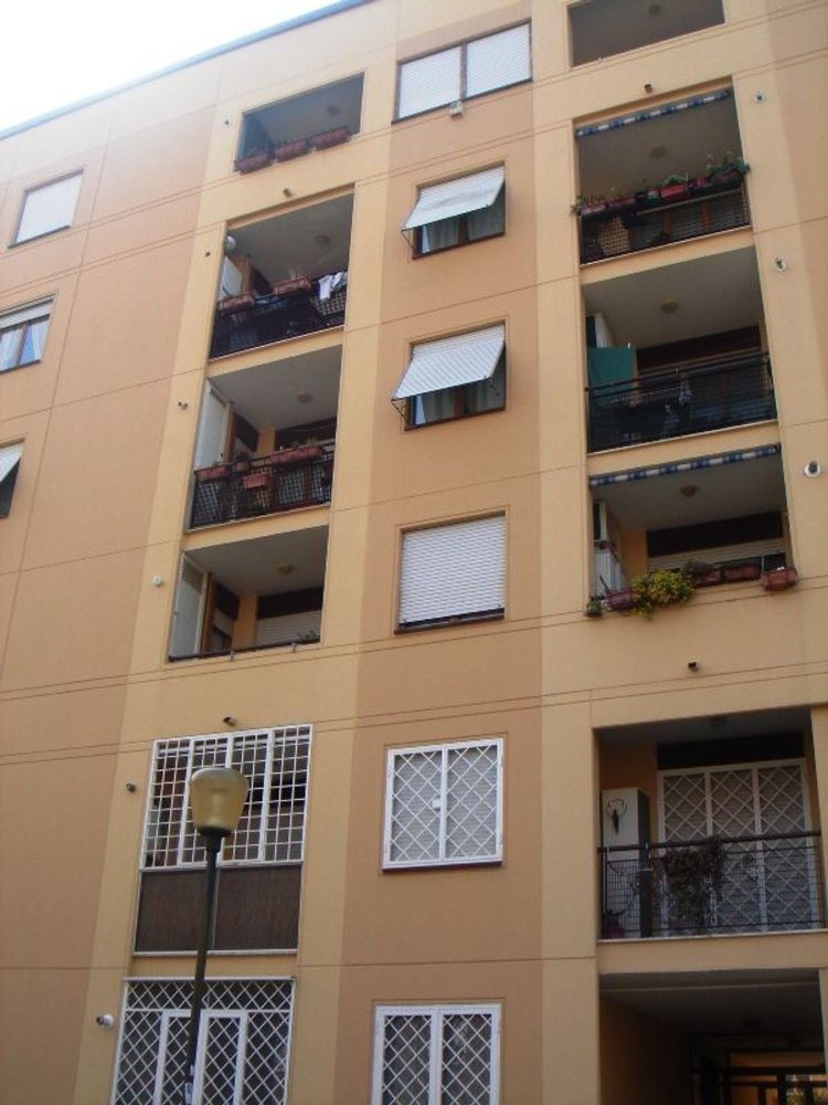 3غرفة شقة في Rome, Italy رقم 217052