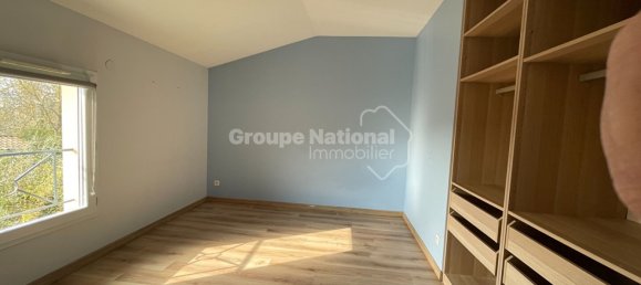 Villa de 3 dormitorios en Brindas, France No. 199946 10