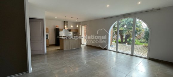 Villa de 3 dormitorios en Brindas, France No. 199946 5