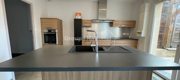 Villa de 3 dormitorios en Brindas, France No. 199946 6