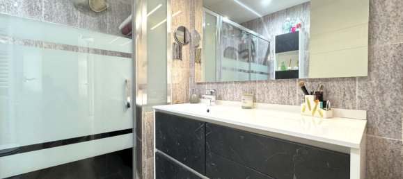 4 غرف نوم شقة في Sant Marti, Spain رقم 171950 35