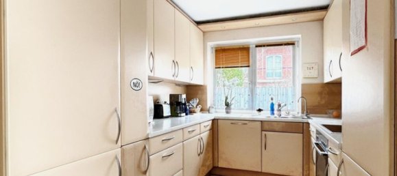 Таунхаус с 6 комнатами в Штормарн, Германия № 10855 10