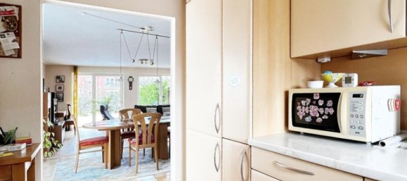 Таунхаус с 6 комнатами в Штормарн, Германия № 10855 9