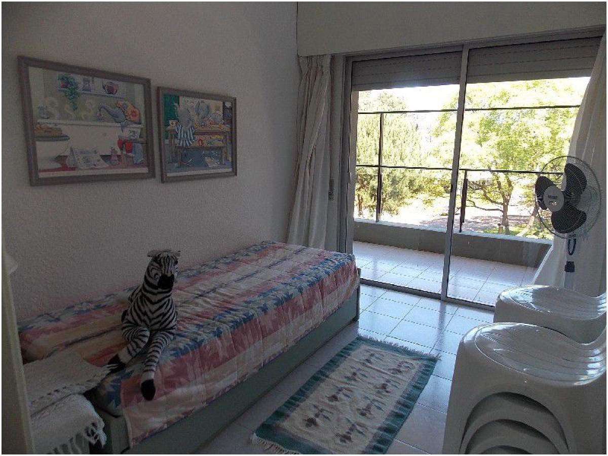 Квартира с 4 спальнями в Мальдонадо, Уругвай № 3426