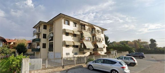 5 rooms Apartment in Cavallermaggiore, Italy No. 261102 12