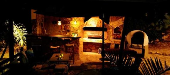 5 bedrooms Commercial property in Pegeia, Cyprus No. 17968 9