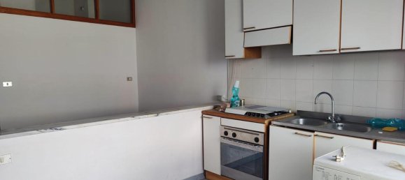 Apartamento de 3 divisões em Eboli, Italy N.º 66106 22