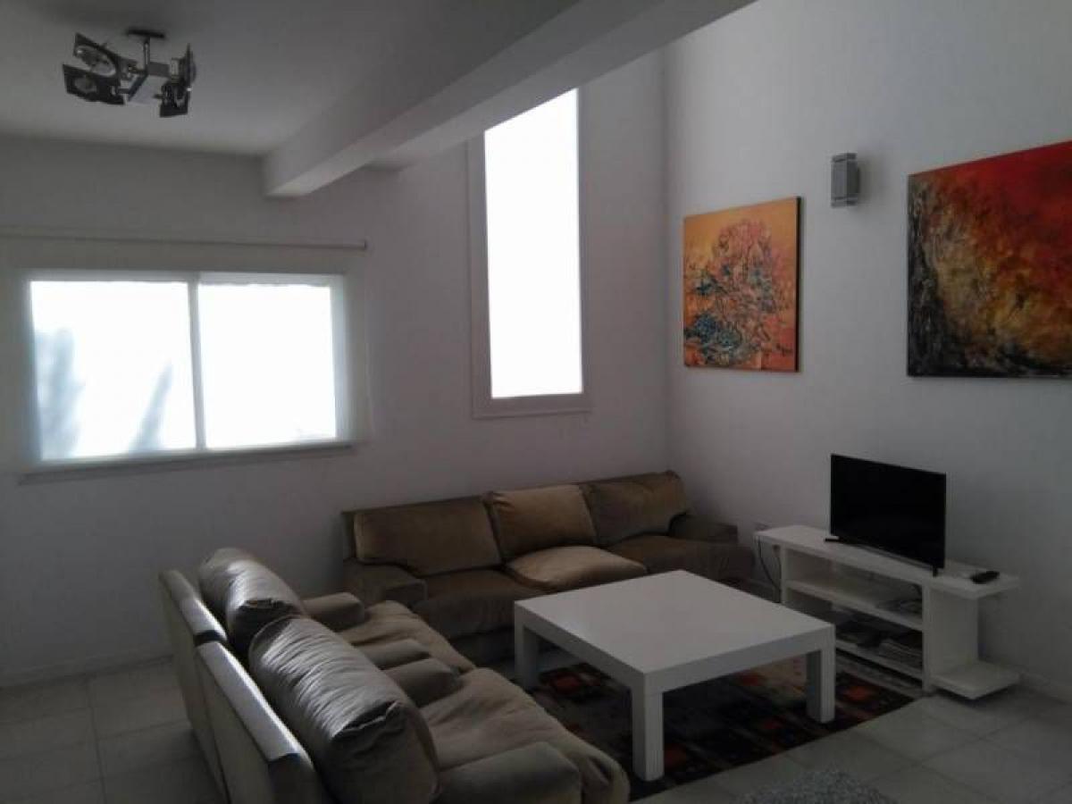 Studio in Tigre, Argentina No. 10049