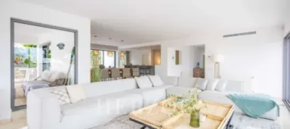 Villa de 5 dormitorios en Costa De La Calma, Spain No. 170055 2