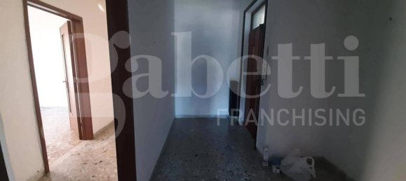 4 bedrooms Apartment in Santa Maria Capua Vetere, Italy No. 344549 2