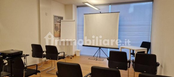 عقار تجاري في Varese, Italy 180متر مربع رقم 312357 3