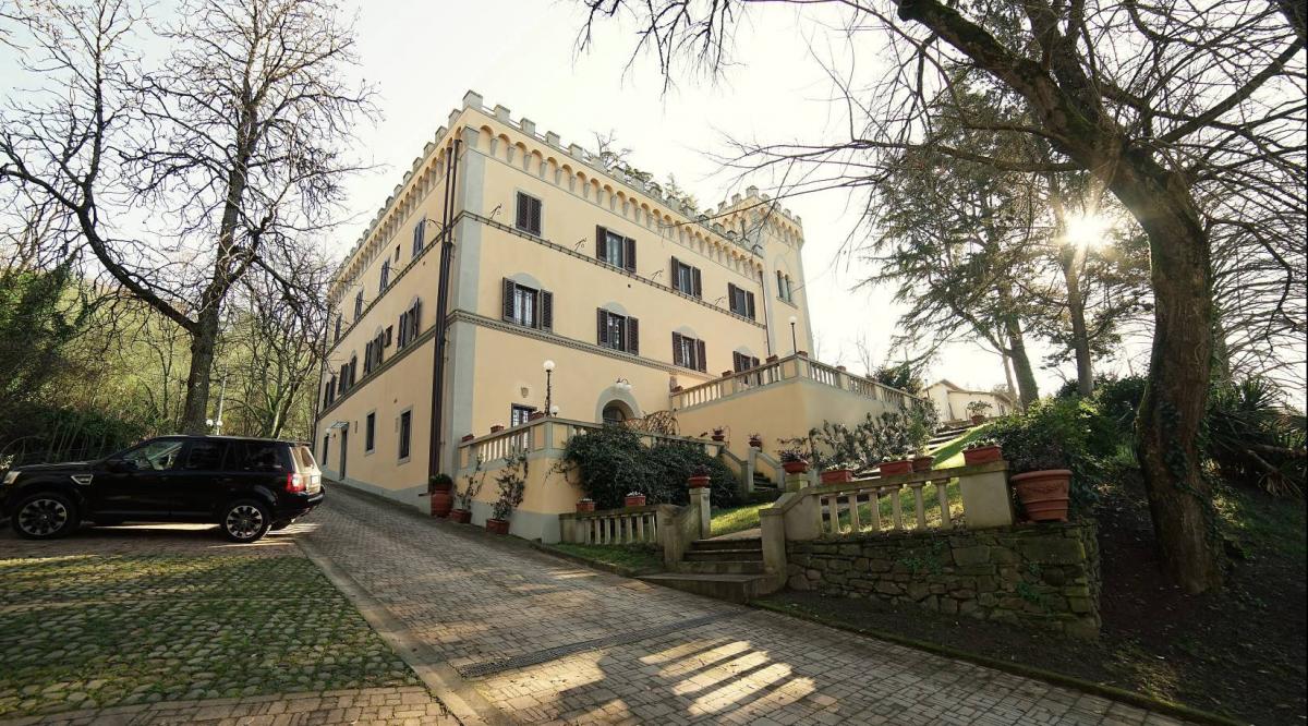11 bedrooms Villa in Impruneta, Italy No. 1355