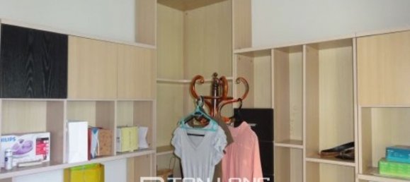 Apartamento de 3 dormitorios en Tay Ho, Vietnam No. 2800 12