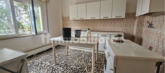 4 bedrooms Apartment in Urbino, Italy No. 347664 5