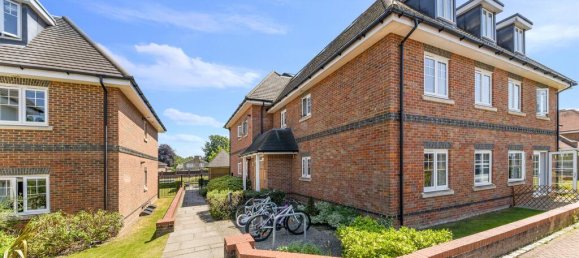 2 bedrooms Apartment in Banstead, United Kingdom No. 9737 23