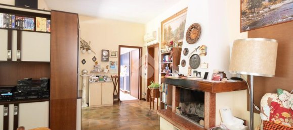 3 Schlafzimmer Haus in Carpi, Italy, Nr. 320821 5