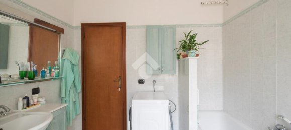 3 Schlafzimmer Haus in Carpi, Italy, Nr. 320821 10