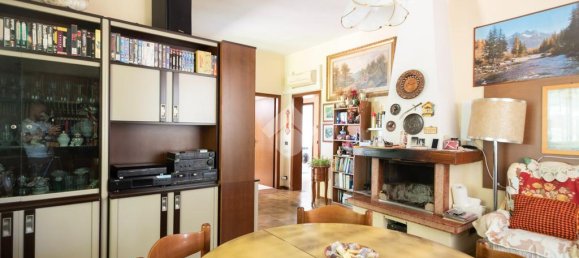 3 Schlafzimmer Haus in Carpi, Italy, Nr. 320821 4